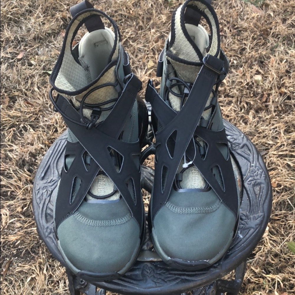 Nike Jordan Air Latitude 720 Sequoia/Trooper Black - Picture 6 of 11